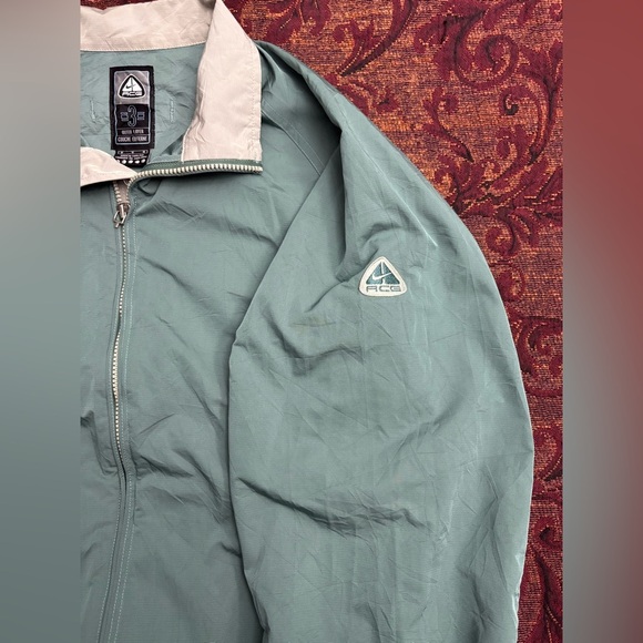 00s Nike ACG Windbreaker - Picture 4 of 7